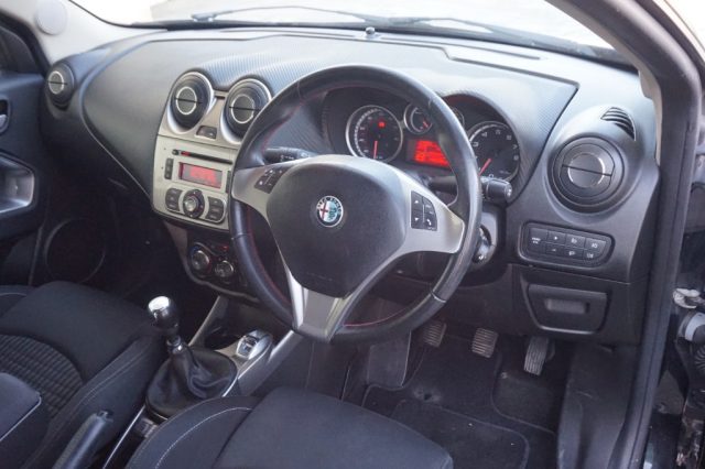 ALFA ROMEO MITO 1.4 16V 95CV VELOCE "GUIDA A DES - foto 16