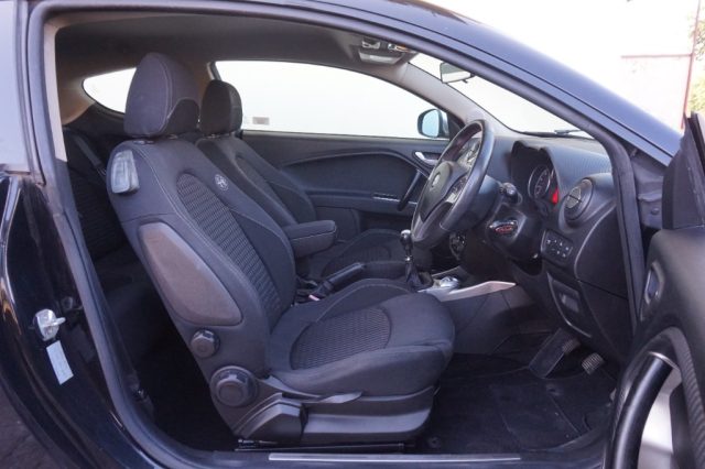 ALFA ROMEO MITO 1.4 16V 95CV VELOCE "GUIDA A DES - foto 17