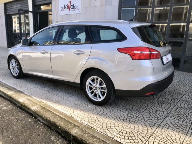 FORD FOCUS 1.5 TDCI 120 CV SW - foto 15