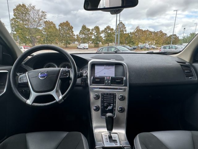 VOLVO XC60 D3 AWD GEARTRONIC MOMENTUM - foto 10