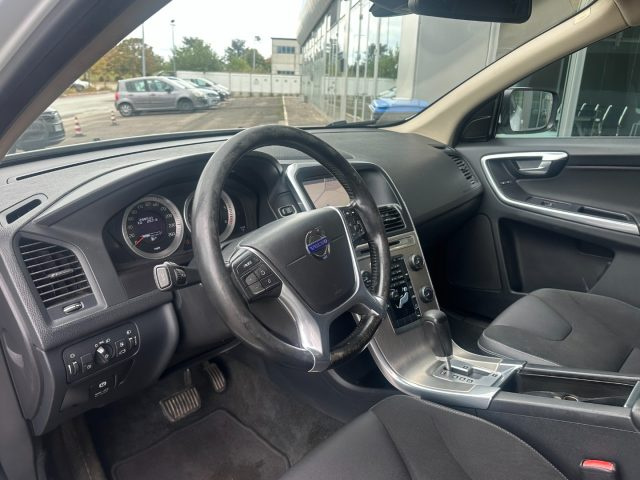 VOLVO XC60 D3 AWD GEARTRONIC MOMENTUM - foto 12