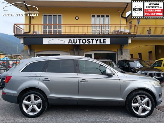 AUDI Q7 3.0 V6 TDI 240CV *7POSTI* QUATTR - foto 6