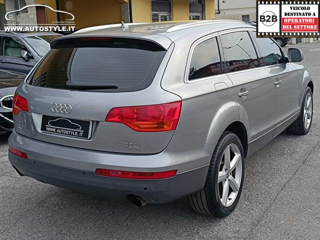 AUDI Q7 3.0 V6 TDI 240CV *7POSTI* QUATTR - foto 42