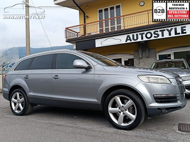 AUDI Q7 3.0 V6 TDI 240CV *7POSTI* QUATTR - foto 23