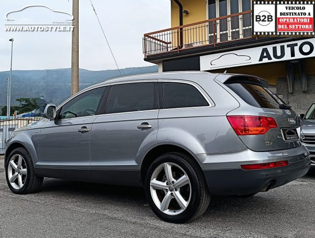 AUDI Q7 3.0 V6 TDI 240CV *7POSTI* QUATTR - foto 37