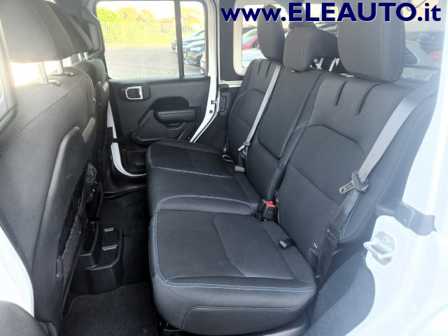 JEEP WRANGLER UNLIMITED 2.0 PHEV 272CV ATX 4XE - foto 15