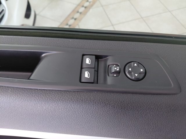 PEUGEOT TRAVELLER BLUEHDI 120 S&S BUSINESS UNICO P - foto 19