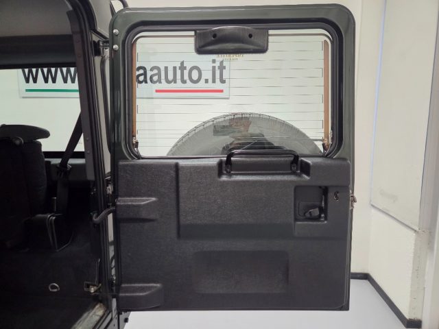LAND ROVER DEFENDER 110 2.4 TD4 7 POSTI AUTOVETTURA - foto 20