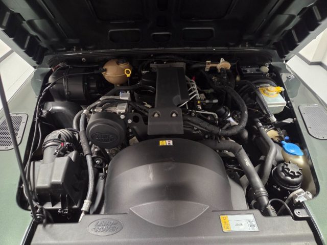 LAND ROVER DEFENDER 110 2.4 TD4 7 POSTI AUTOVETTURA - foto 25
