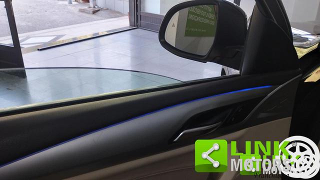 BMW X4 XDRIVE20D - foto 12