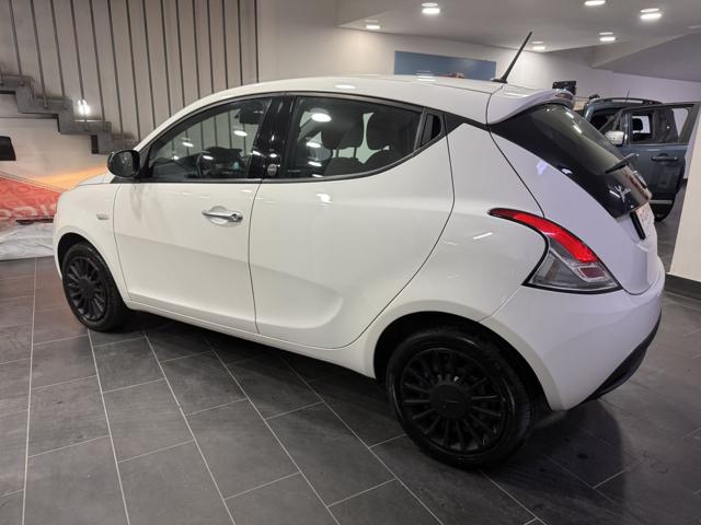 LANCIA YPSILON 1.0 FIREFLY 5 PORTE S&S HYBRID E - foto 8