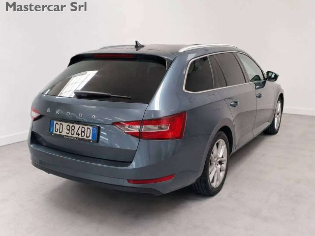 SKODA SUPERB SUPERB WAGON 2.0 TDI EVO STYLE 1 - foto 2