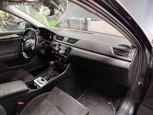 SKODA SUPERB SUPERB WAGON 2.0 TDI EVO STYLE 1 - foto 6