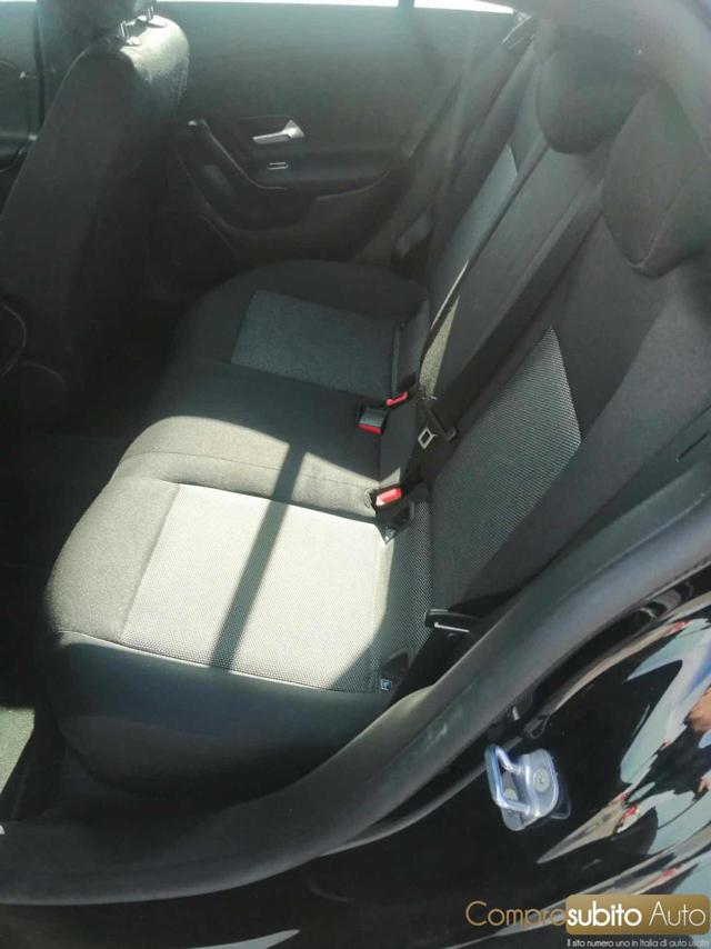 MERCEDES-BENZ CLA 180 AUTOMATIC SHOOTING BRAKE SPORT - foto 13