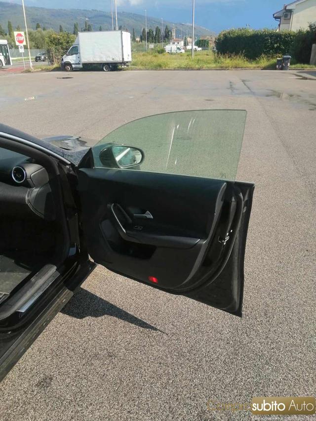 MERCEDES-BENZ CLA 180 AUTOMATIC SHOOTING BRAKE SPORT - foto 14