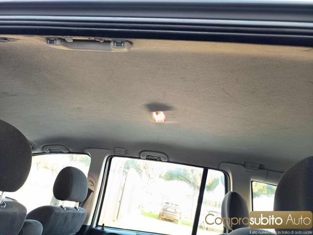 OPEL ZAFIRA 2.0D - foto 21