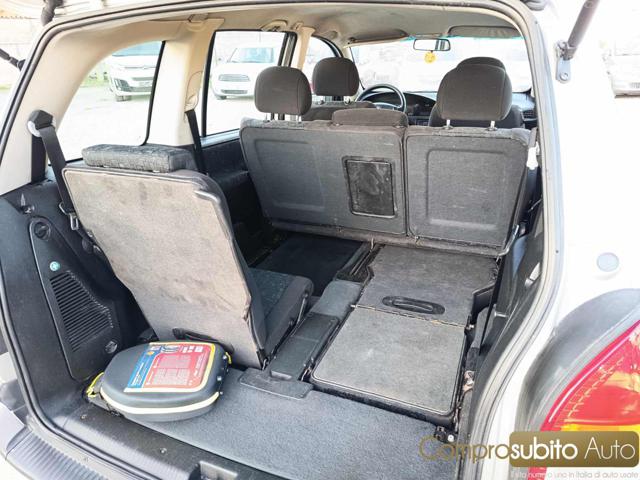 OPEL ZAFIRA 2.0D - foto 24