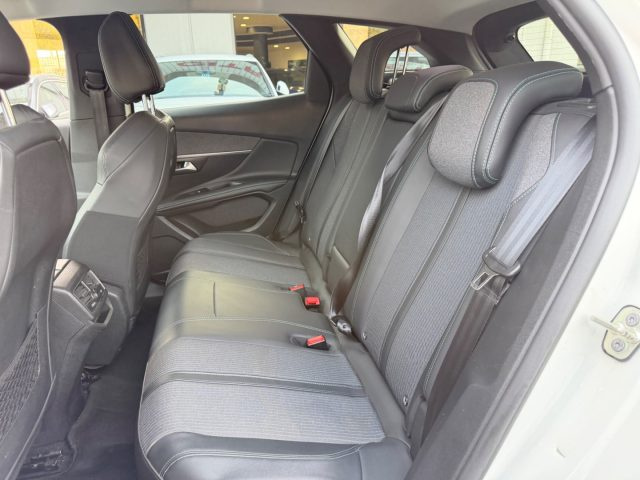 PEUGEOT 3008 HYBRID 225 E-EAT8 ALLURE PACK - foto 7