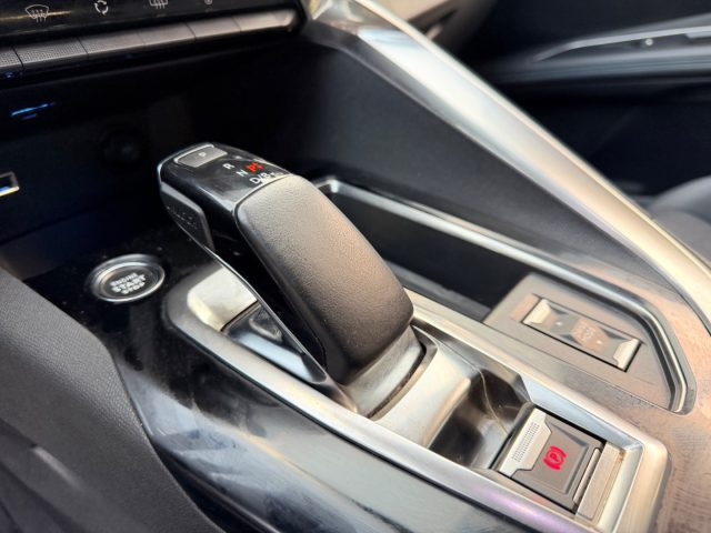 PEUGEOT 3008 HYBRID 225 E-EAT8 ALLURE PACK - foto 15
