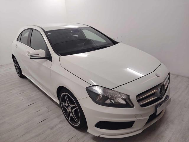 MERCEDES-BENZ A 200 PREMIUM - foto 2