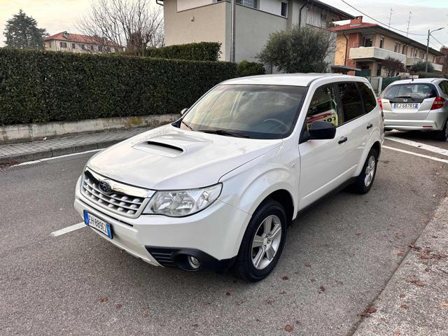 SUBARU FORESTER 2.0X COMFORT 4X4 - foto 2