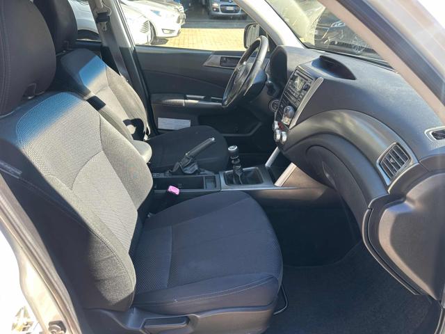 SUBARU FORESTER 2.0X COMFORT 4X4 - foto 10