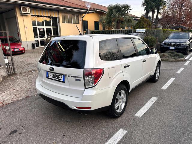 SUBARU FORESTER 2.0X COMFORT 4X4 - foto 4
