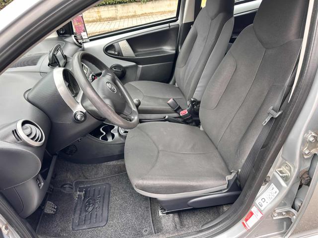 TOYOTA AYGO 1.0 12V VVT-I 5 PORTE ACTIVE CON - foto 12