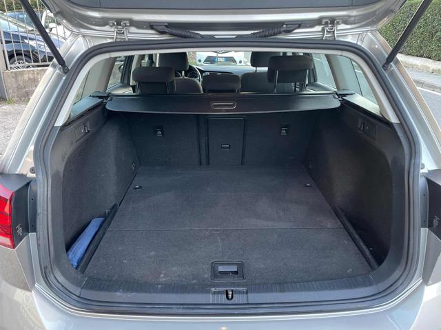 VOLKSWAGEN GOLF VARIANT 1.6 TDI 115 CV DSG EXECUTIVE BLU - foto 21