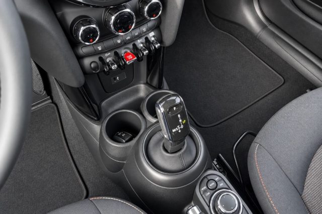 MINI COOPER 1.5 COOPER ESSENTIAL - foto 10