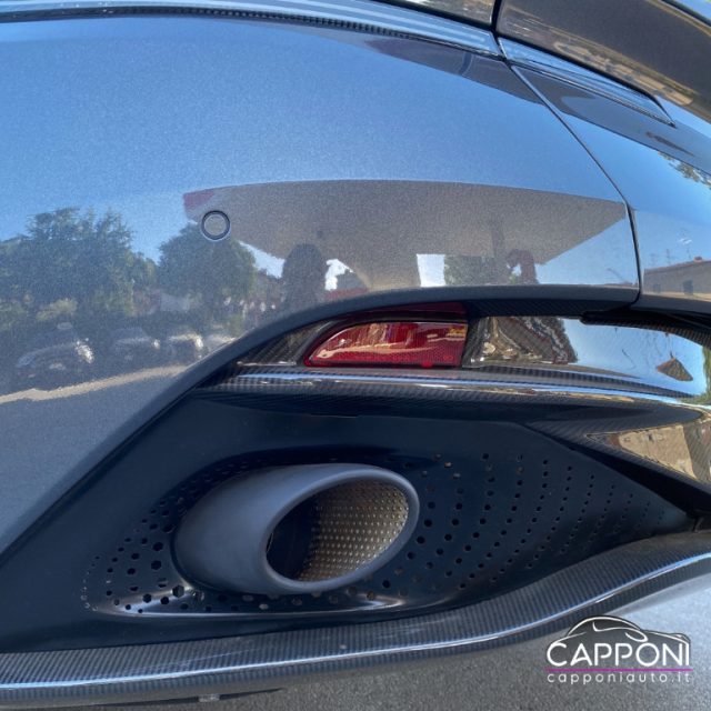 ASTON MARTIN DB12 V8 COUPÉ IVA DEDUCIBILE - foto 17