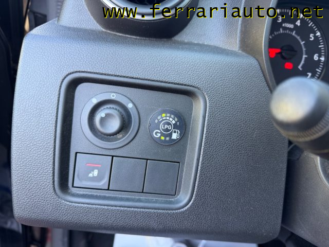DACIA DUSTER 1.0 TCE 100 CV ECO-G 4X2 PRESTIG - foto 16