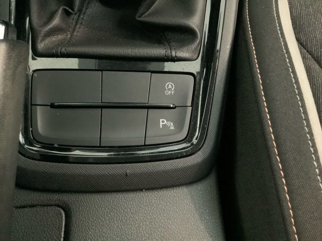 SKODA KAMIQ 1.0 TSI BLACK DOTS - foto 22