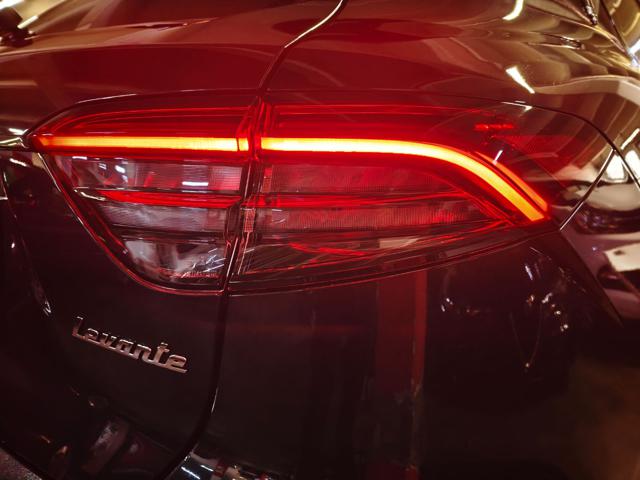 MASERATI LEVANTE MHEV 330 CV AWD GT GRANSPORT KM. - foto 38