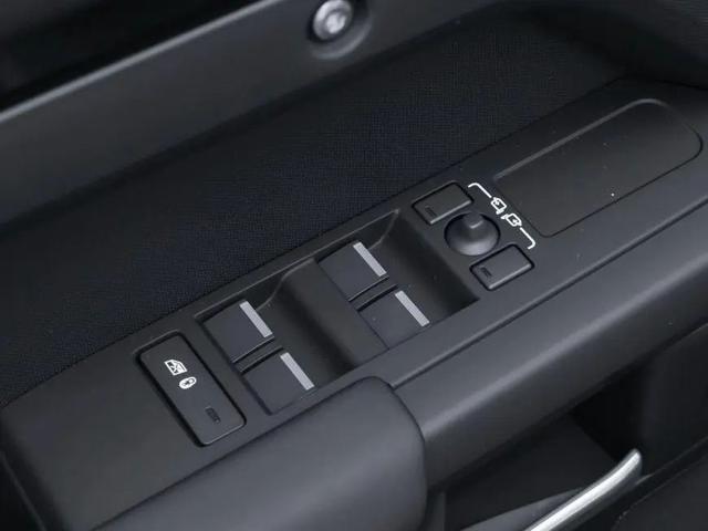 LAND ROVER DEFENDER 110 3.0D I6 200 CV AWD AUTO S -  - foto 16