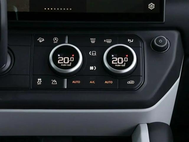 LAND ROVER DEFENDER 110 3.0D I6 200 CV AWD AUTO S -  - foto 10