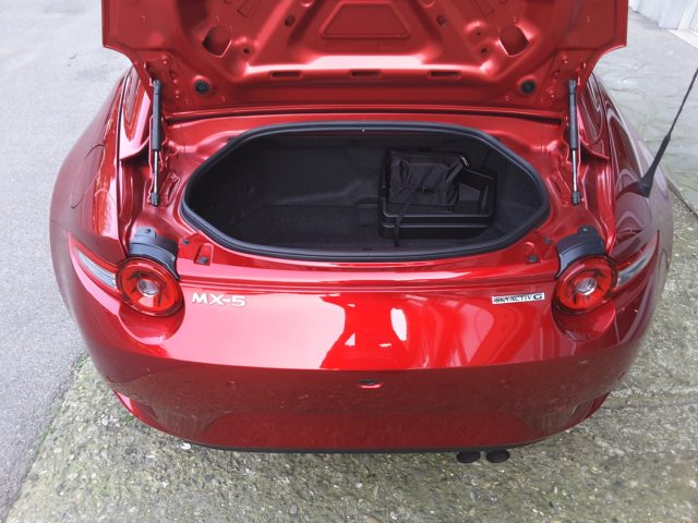MAZDA MX-5 RF 1.5L SKYACTIVE-G 136CV EXCLUS - foto 13