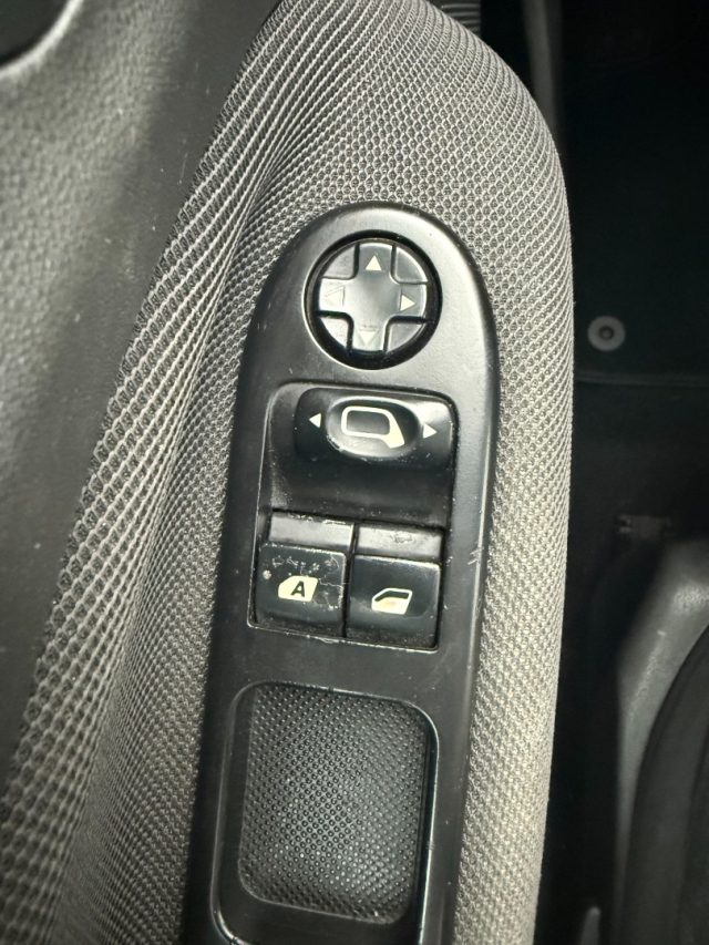 CITROEN C3 PICASSO BLUEHDI 100 EXCLUSIVE. - foto 11