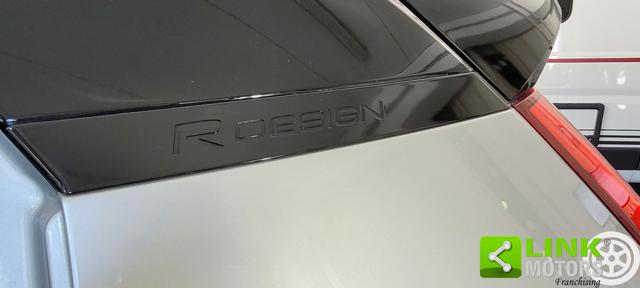 VOLVO XC40 D4 AWD GEARTRONIC R-DESIGN - foto 5