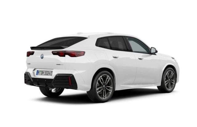 BMW IX2 EDRIVE 20 SPECIAL EDITION - foto 2