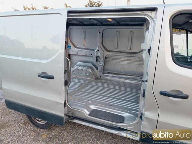 RENAULT TRAFIC T27 1.6 DCI 120CV + IVA 22% - foto 10