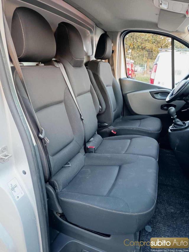 RENAULT TRAFIC T27 1.6 DCI 120CV + IVA 22% - foto 11