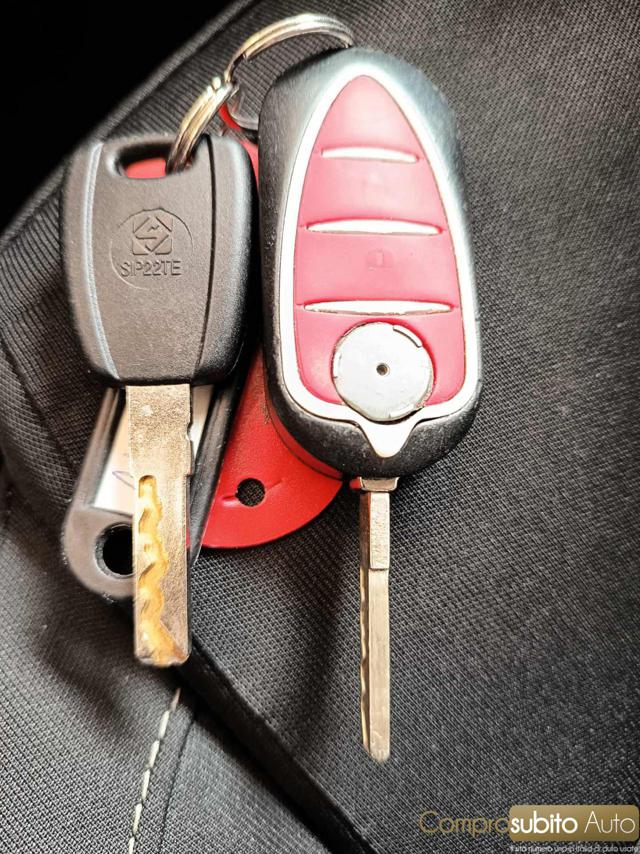 ALFA ROMEO MITO 1.4 70 CV GPL - foto 24