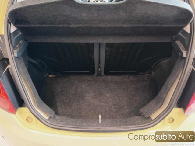 FORD KA+ 1.2 8V 69CV - foto 17
