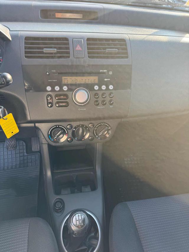 SUZUKI SWIFT 1.3 4X4 5P. GL - foto 13