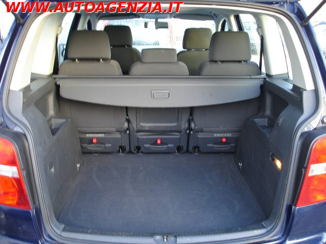 VOLKSWAGEN TOURAN 2.0 16V TDI TRENDLINE - foto 14