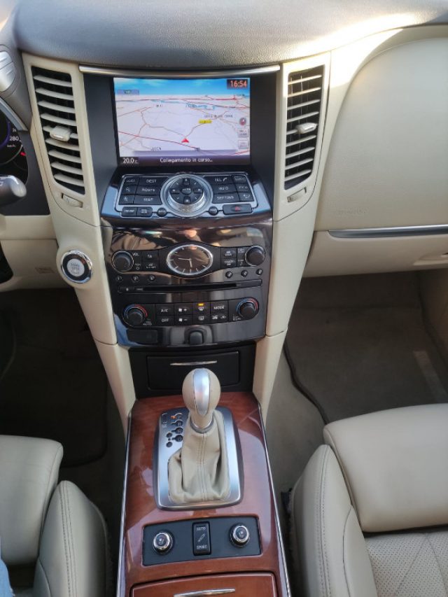 INFINITI FX30 FX30D - foto 9