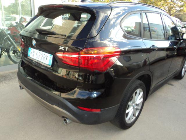 BMW X1 SDRIVE20D BUSINESS - foto 10
