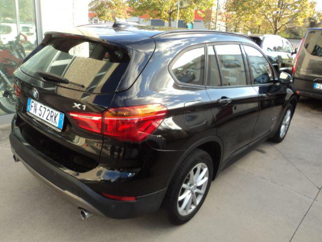 BMW X1 SDRIVE20D BUSINESS - foto 9
