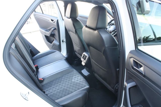 VOLKSWAGEN T-ROC 2.0 TDI SCR 150 CV DSG R-LINE - foto 11